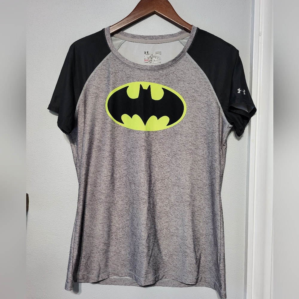 Under Armour Batman Fitted Heat Gear Tshirt Women's Size Large
